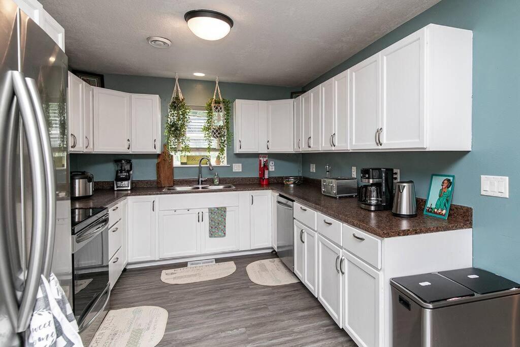 Family Friendly Home Close To Airport And Downtown Des Moines Extérieur photo