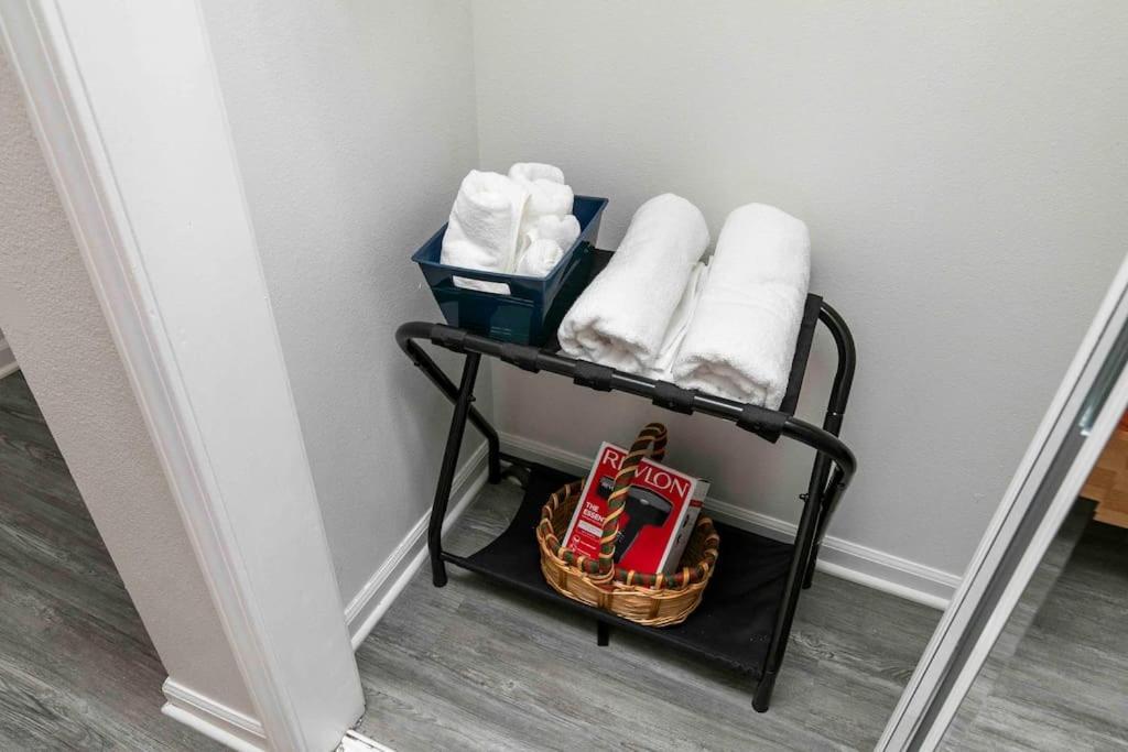 Family Friendly Home Close To Airport And Downtown Des Moines Extérieur photo
