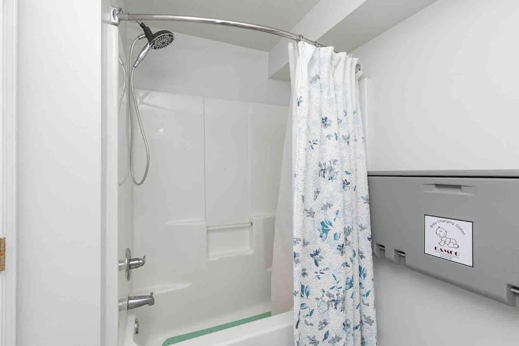 Family Friendly Home Close To Airport And Downtown Des Moines Extérieur photo