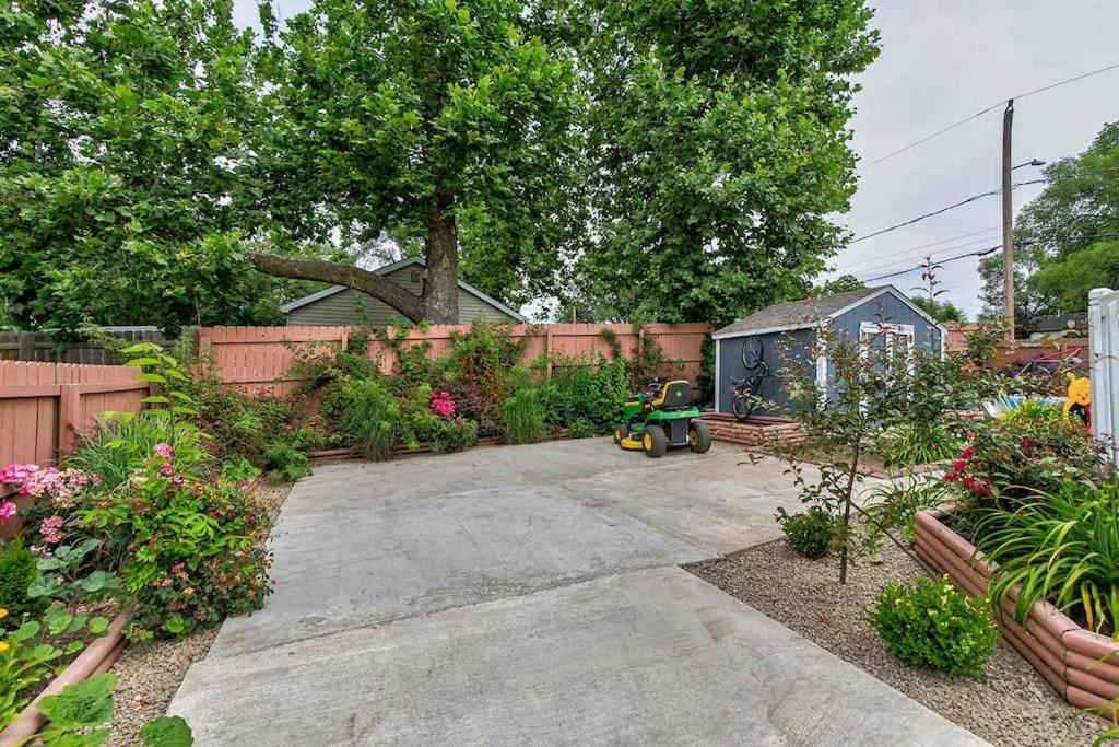 Family Friendly Home Close To Airport And Downtown Des Moines Extérieur photo