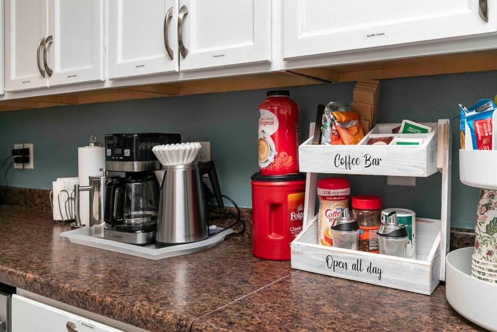 Family Friendly Home Close To Airport And Downtown Des Moines Extérieur photo